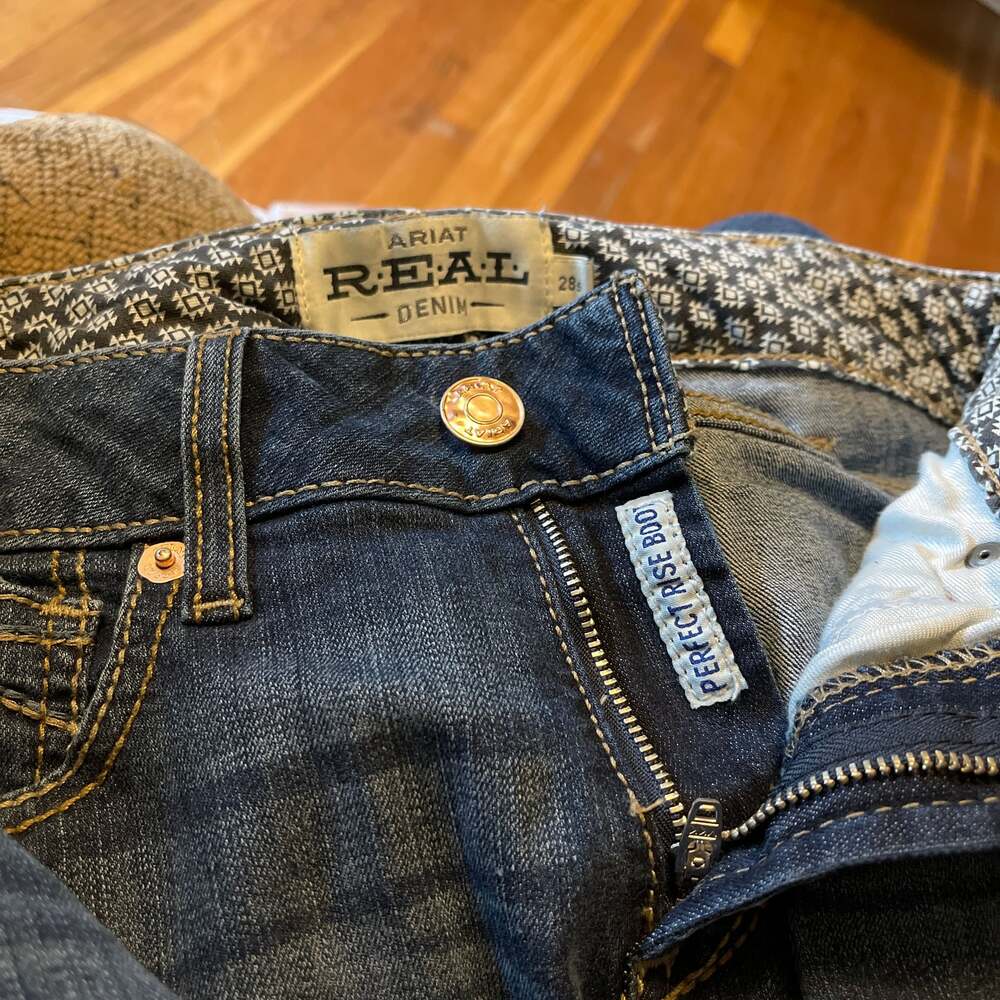 Ariat Women's Bootcut Jeans size 28S gently used